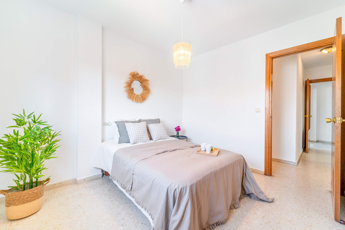 3 Bed Apartment for sale in Fuengirola Costa Del Sol, Málaga, Spain