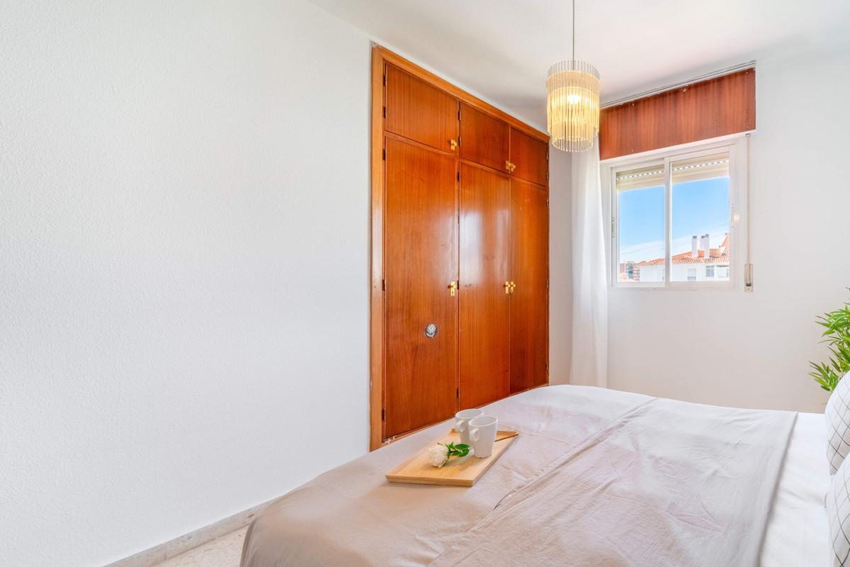 3 Bed Apartment for sale in Fuengirola Costa Del Sol, Málaga, Spain