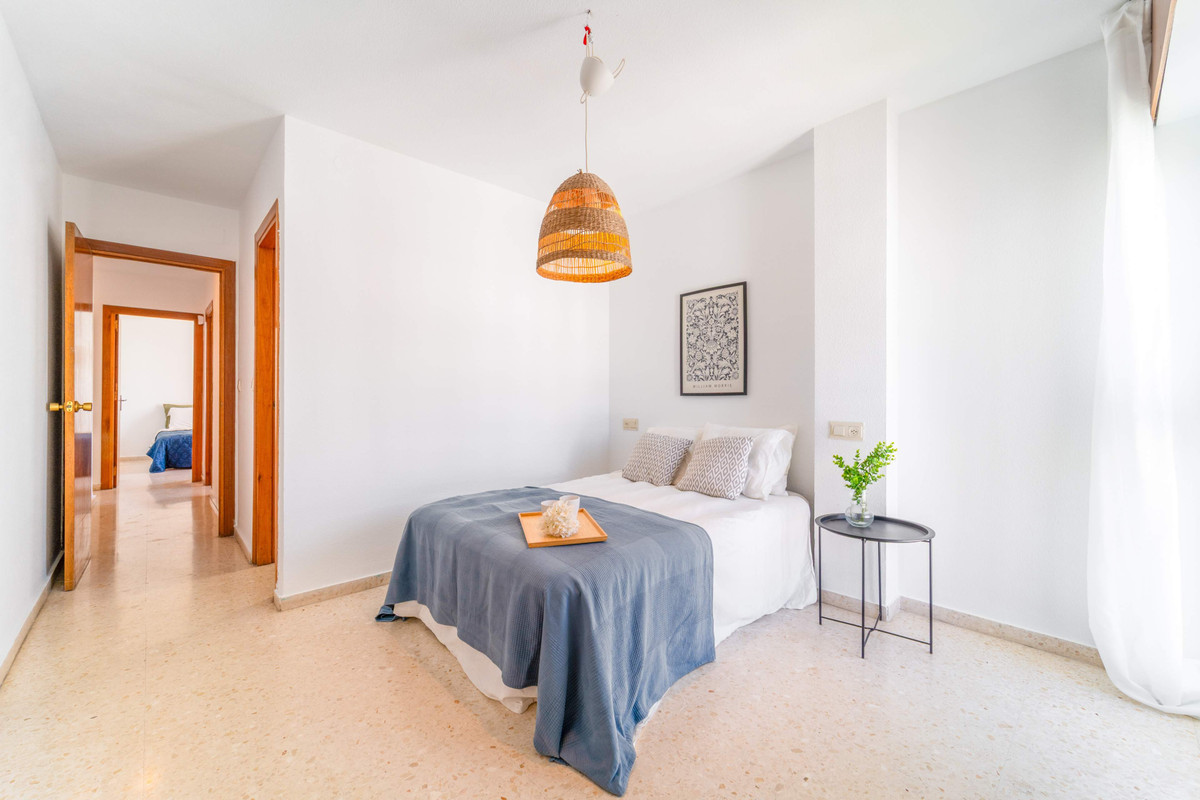 3 Bed Apartment for sale in Fuengirola Costa Del Sol, Málaga, Spain