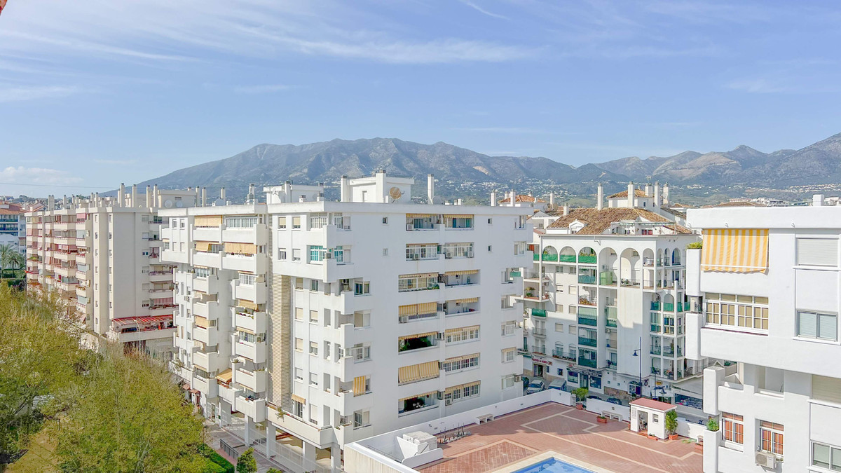 3 Bed Apartment for sale in Fuengirola Costa Del Sol, Málaga, Spain