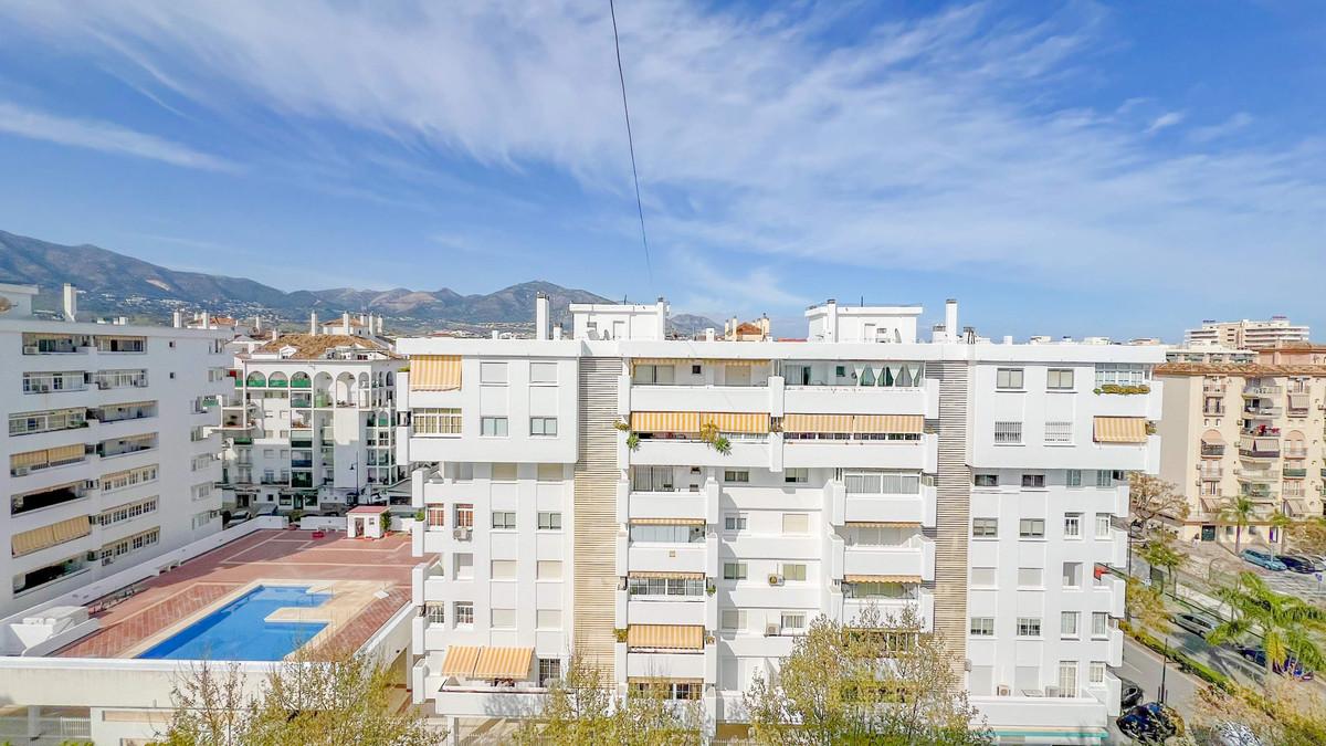 3 Bed Apartment for sale in Fuengirola Costa Del Sol, Málaga, Spain