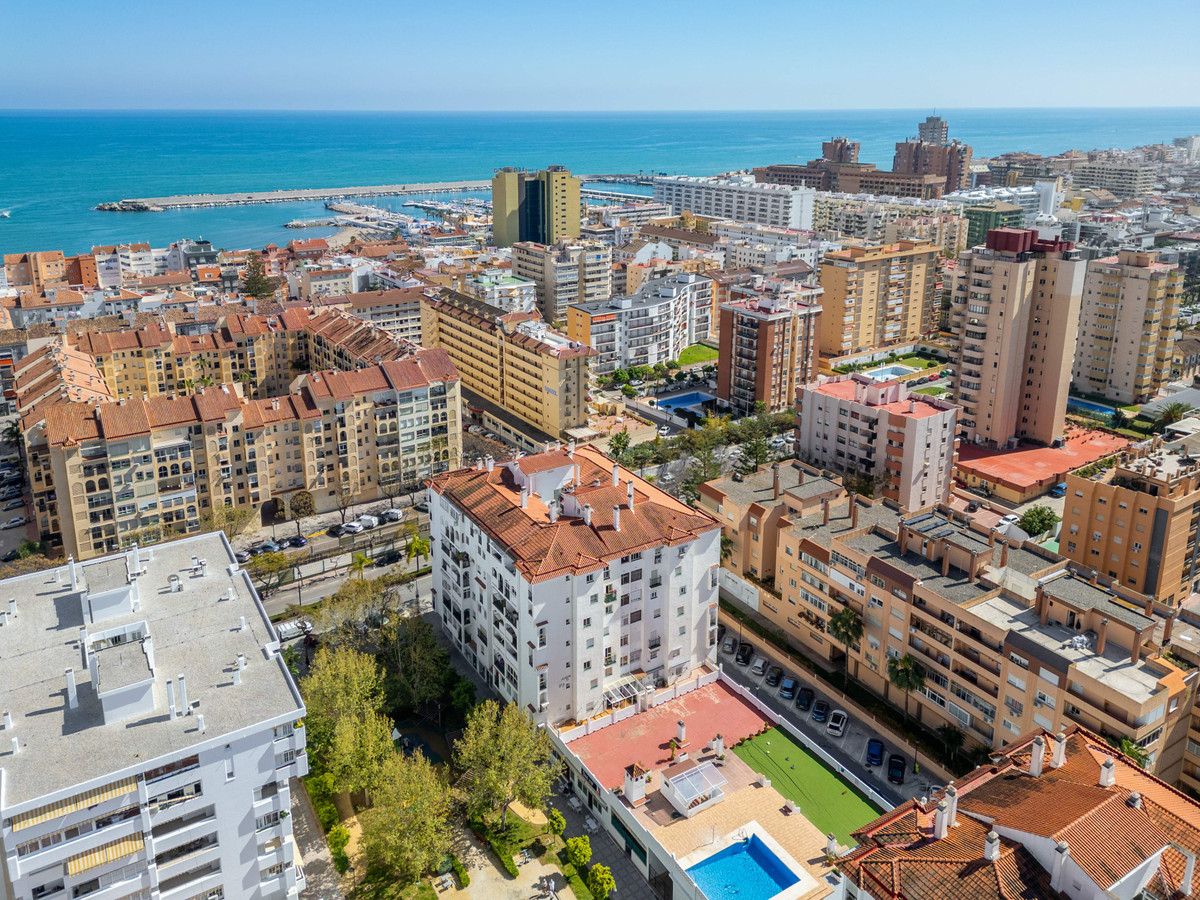 3 Bed Apartment for sale in Fuengirola Costa Del Sol, Málaga, Spain