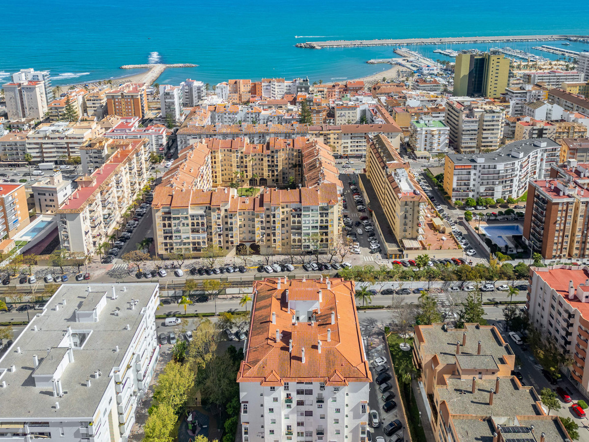3 Bed Apartment for sale in Fuengirola Costa Del Sol, Málaga, Spain