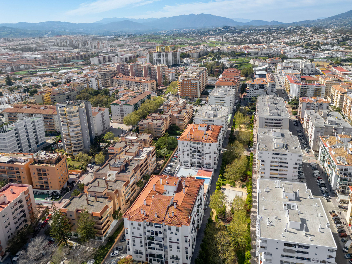 3 Bed Apartment for sale in Fuengirola Costa Del Sol, Málaga, Spain