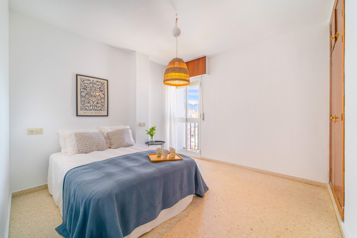3 Bed Apartment for sale in Fuengirola Costa Del Sol, Málaga, Spain