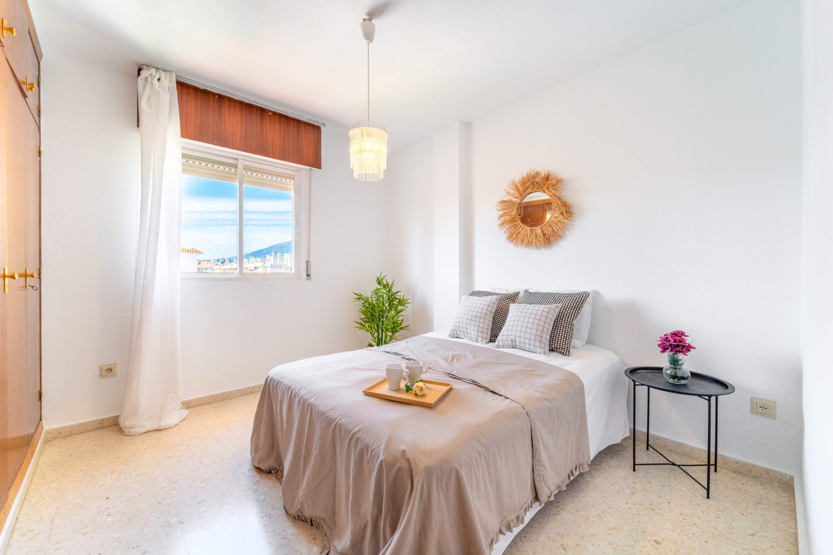 3 Bed Apartment for sale in Fuengirola Costa Del Sol, Málaga, Spain