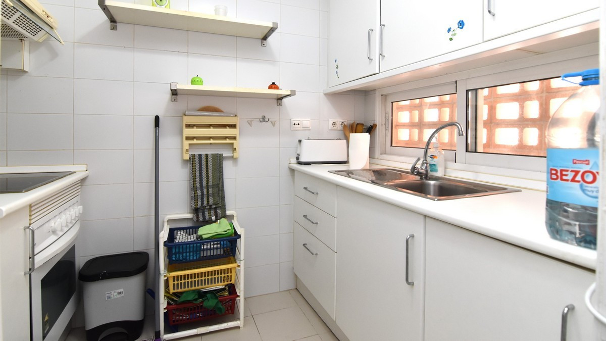 3 Bed Apartment for sale in Guardamar Del Segura Costa Blanca, Alicante, Spain
