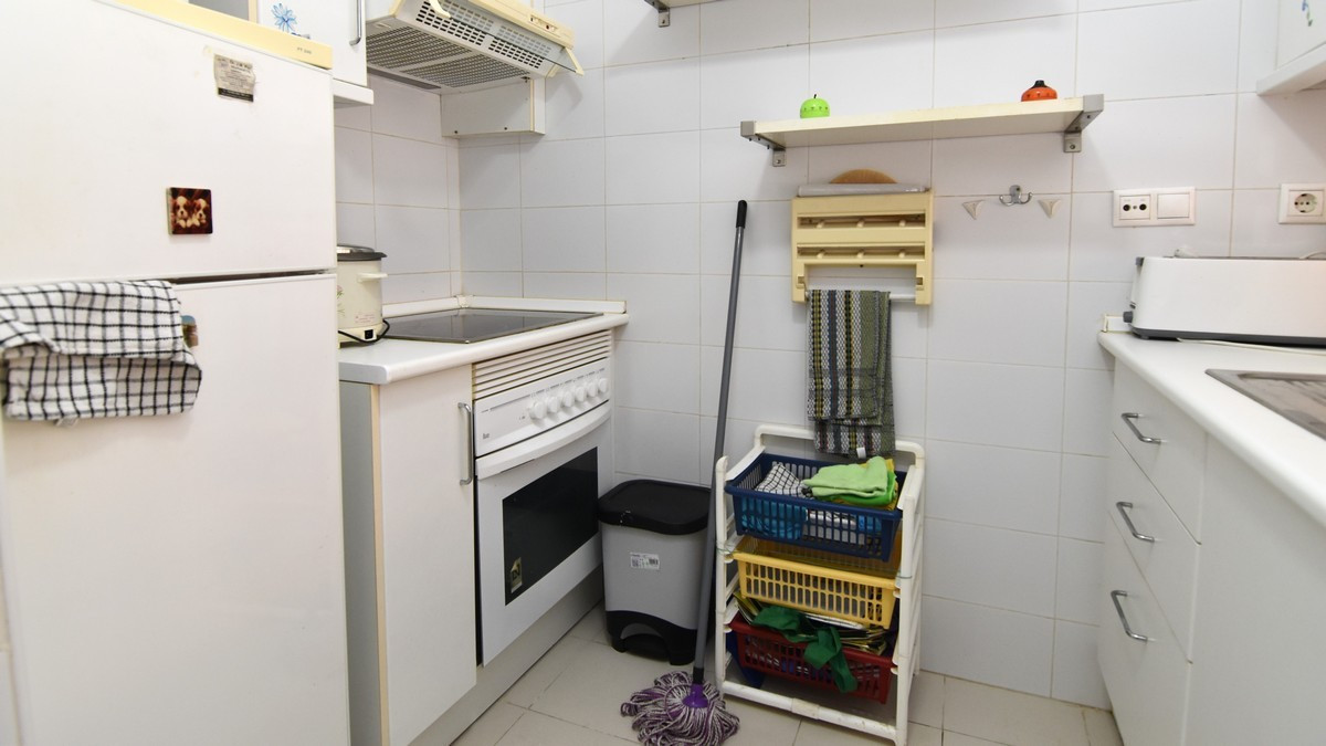 3 Bed Apartment for sale in Guardamar Del Segura Costa Blanca, Alicante, Spain