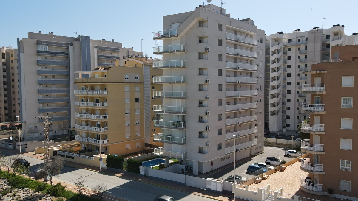 3 Bed Apartment for sale in Guardamar Del Segura Costa Blanca, Alicante, Spain