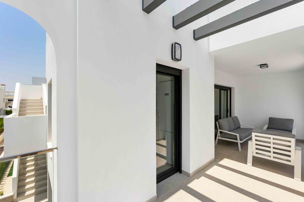 Se vende Ático de 2 dormitorios en Costa Blanca, Alicante, España