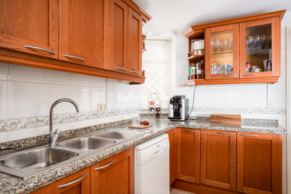 5 Bed Townhouse for sale in Benalmadena Costa Costa Del Sol, Málaga, Spain