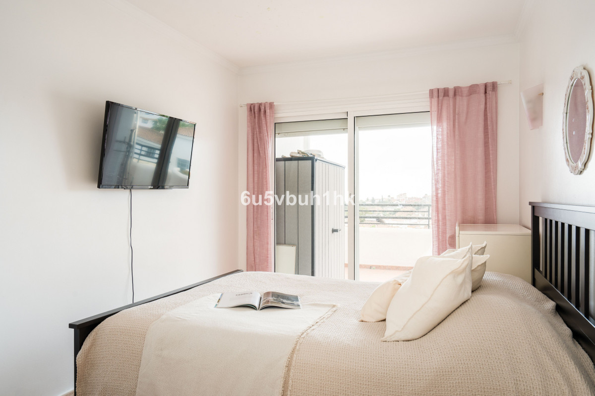 5 Bed Townhouse for sale in Benalmadena Costa Costa Del Sol, Málaga, Spain