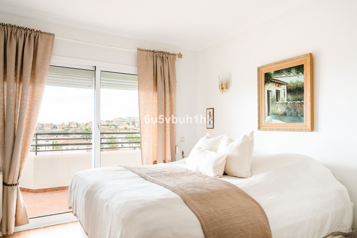 5 Bed Townhouse for sale in Benalmadena Costa Costa Del Sol, Málaga, Spain