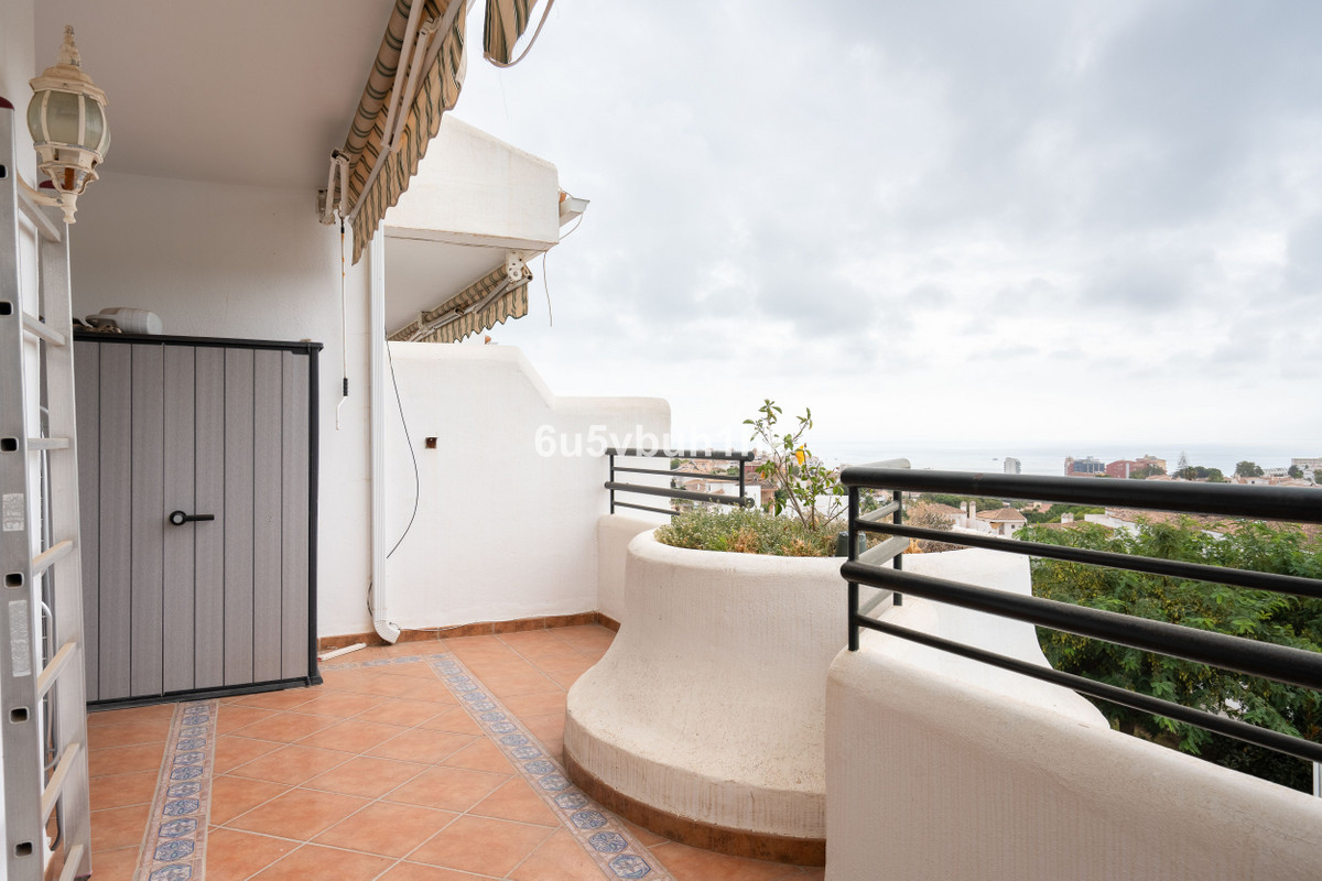 5 Bed Townhouse for sale in Benalmadena Costa Costa Del Sol, Málaga, Spain