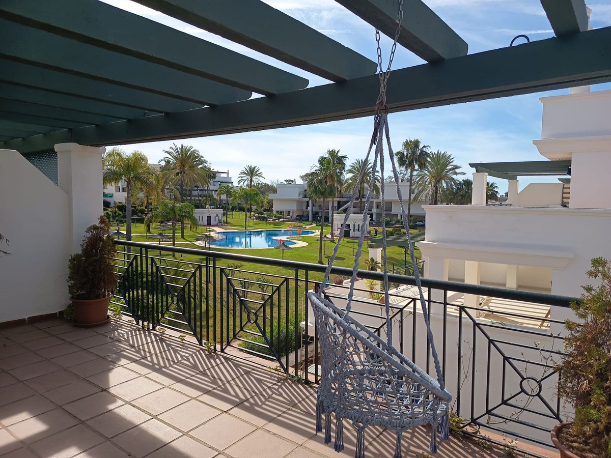 Se vende Apartamento Planta Media de 2 dormitorios en Costa Del Sol, Málaga, España
