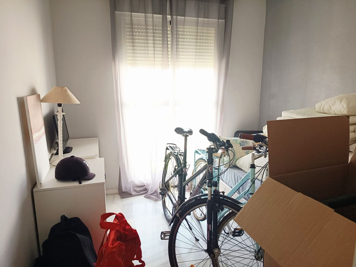 Se vende Apartamento Planta Media de 2 dormitorios en Costa Del Sol, Málaga, España
