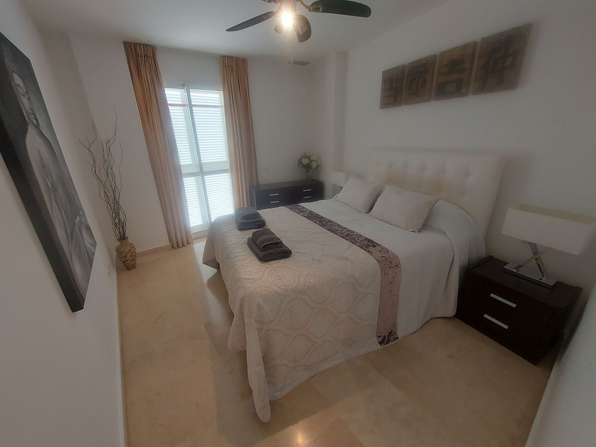 3 Bed Apartment for sale in La Duquesa Costa Del Sol, Málaga, Spain