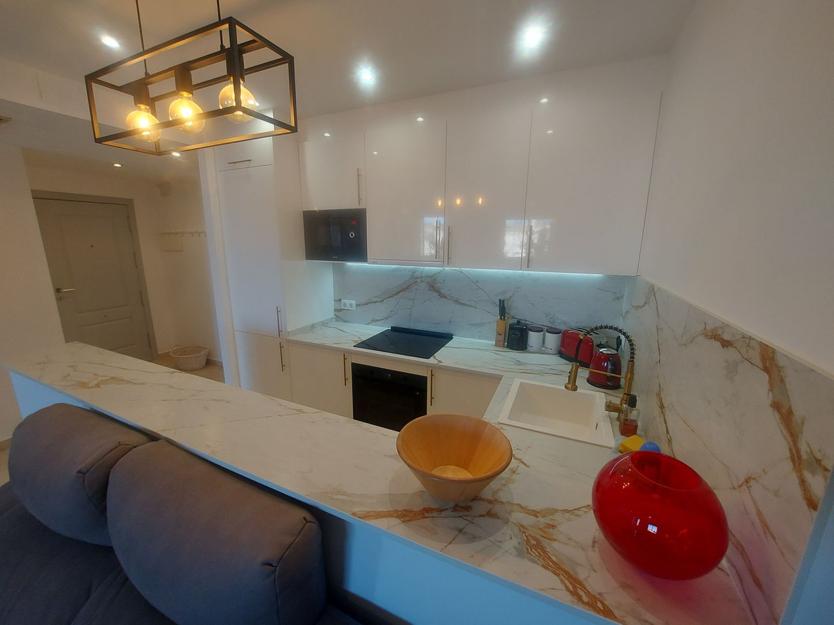 3 Bed Apartment for sale in La Duquesa Costa Del Sol, Málaga, Spain