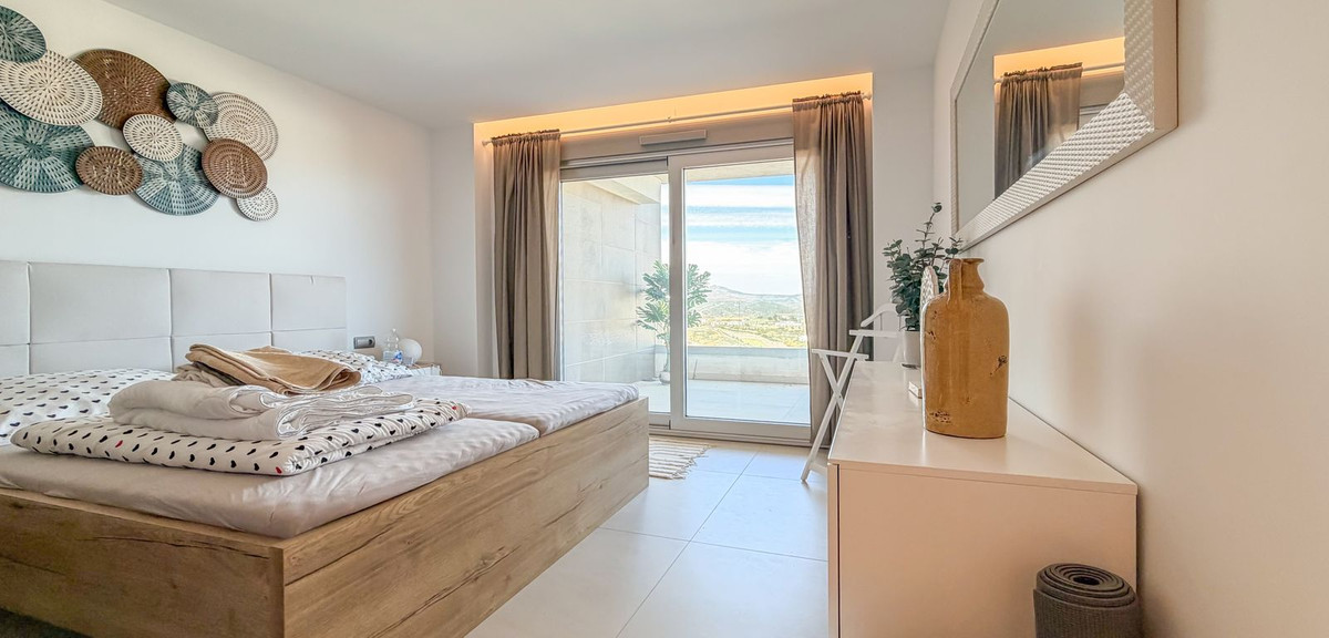 Se vende Apartamento Planta Media de 2 dormitorios en Costa Del Sol, Málaga, España