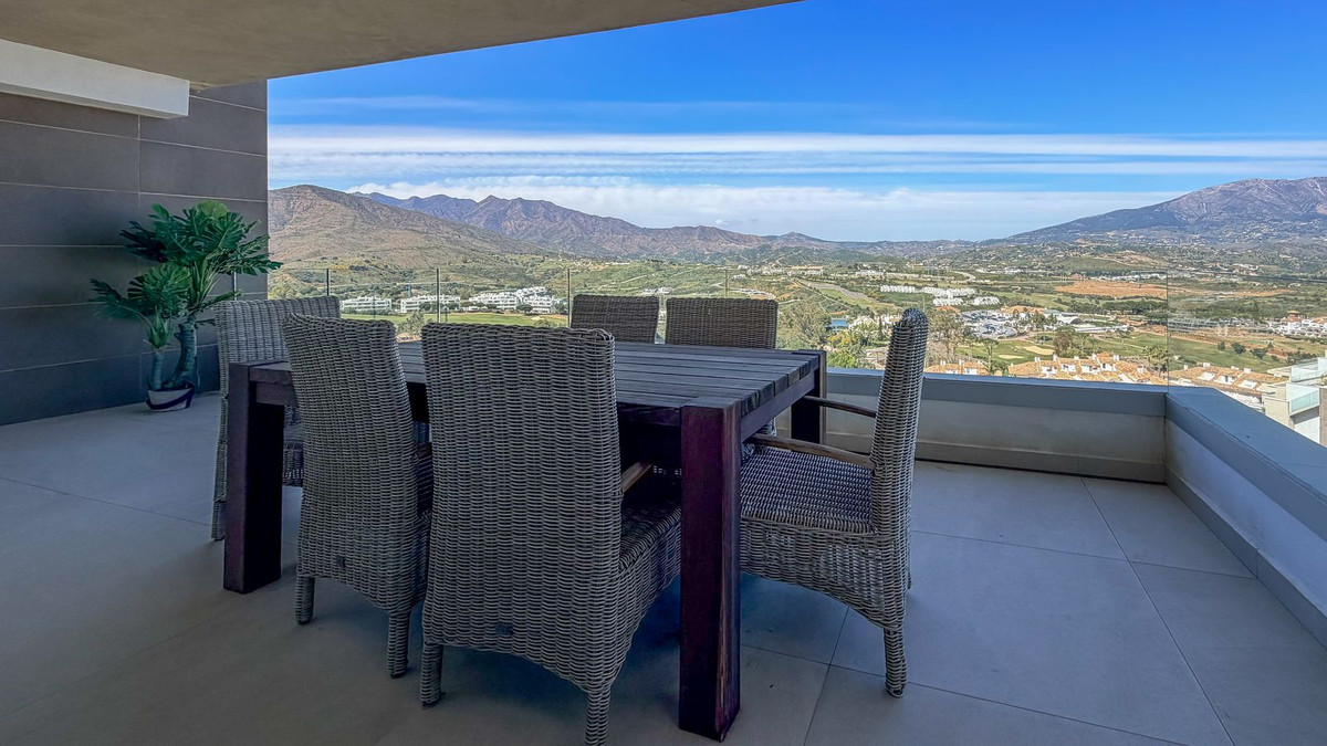 Se vende Apartamento Planta Media de 2 dormitorios en Costa Del Sol, Málaga, España