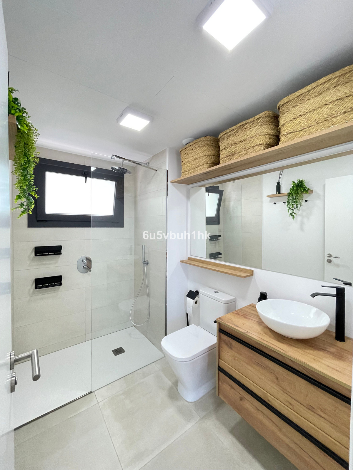 2 Bed Apartment for sale in Fuengirola Costa Del Sol, Málaga, Spain