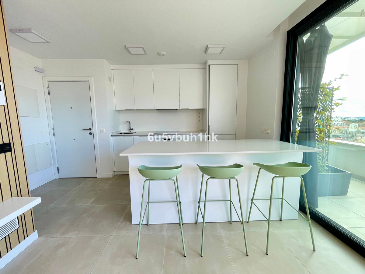 2 Bed Apartment for sale in Fuengirola Costa Del Sol, Málaga, Spain