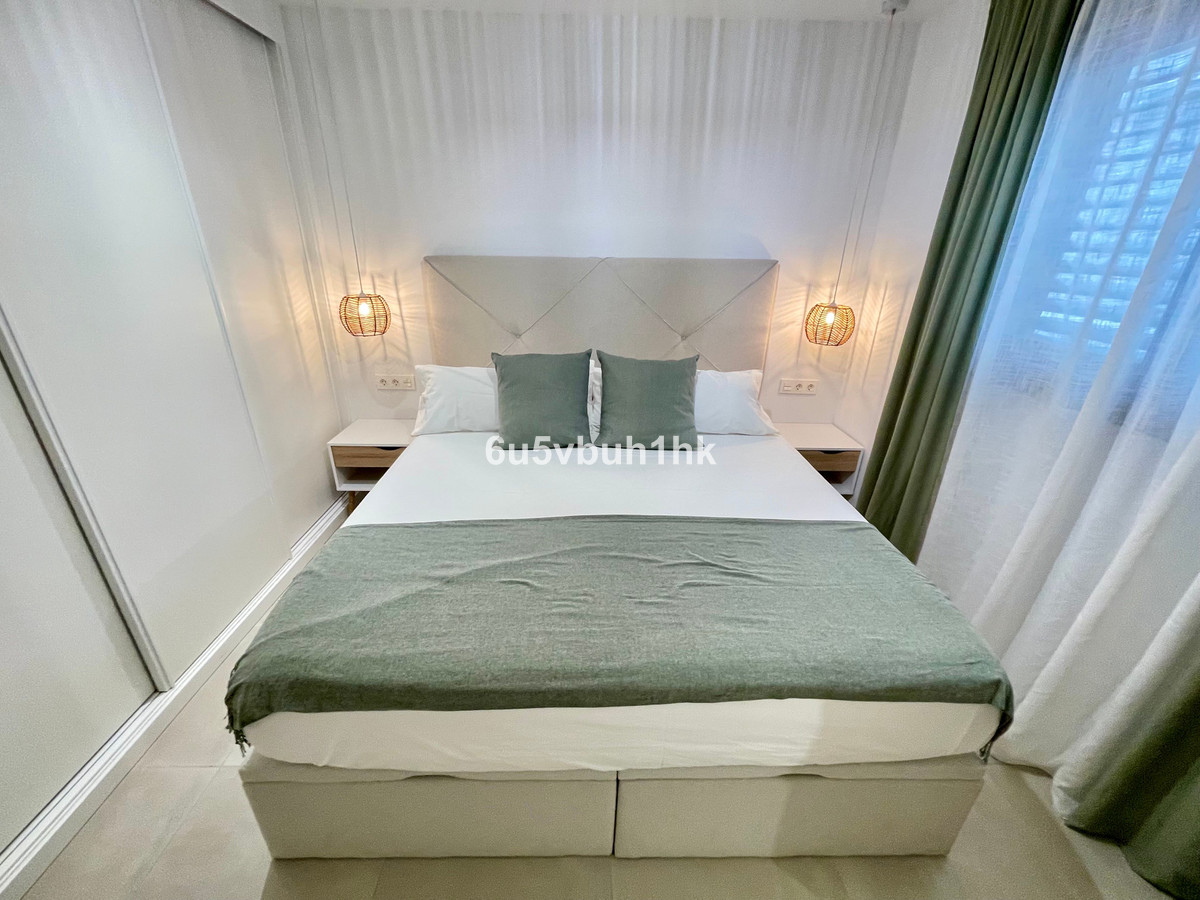 2 Bed Apartment for sale in Fuengirola Costa Del Sol, Málaga, Spain