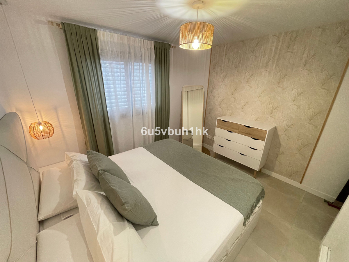2 Bed Apartment for sale in Fuengirola Costa Del Sol, Málaga, Spain