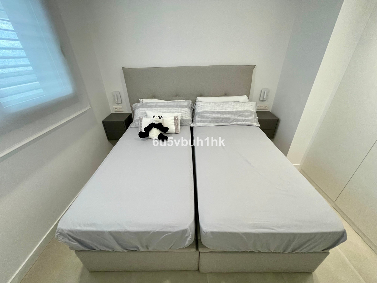 2 Bed Apartment for sale in Fuengirola Costa Del Sol, Málaga, Spain