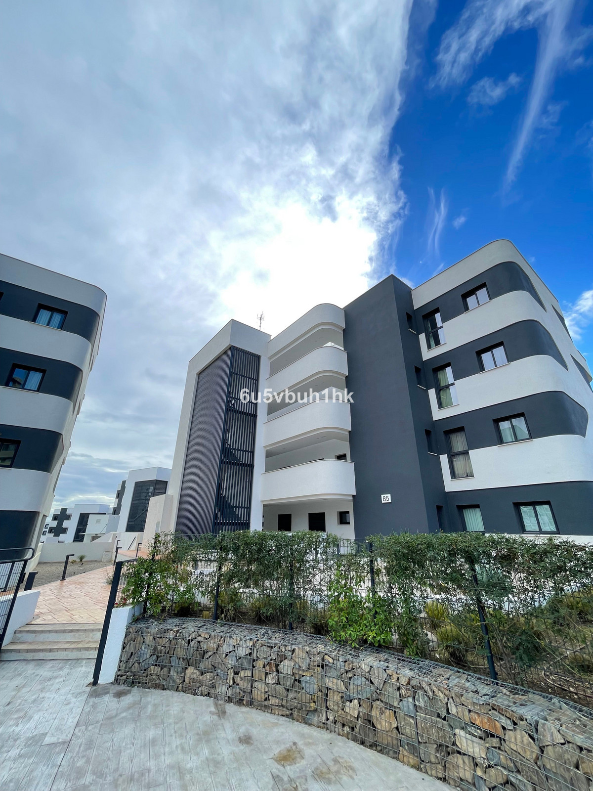2 Bed Apartment for sale in Fuengirola Costa Del Sol, Málaga, Spain