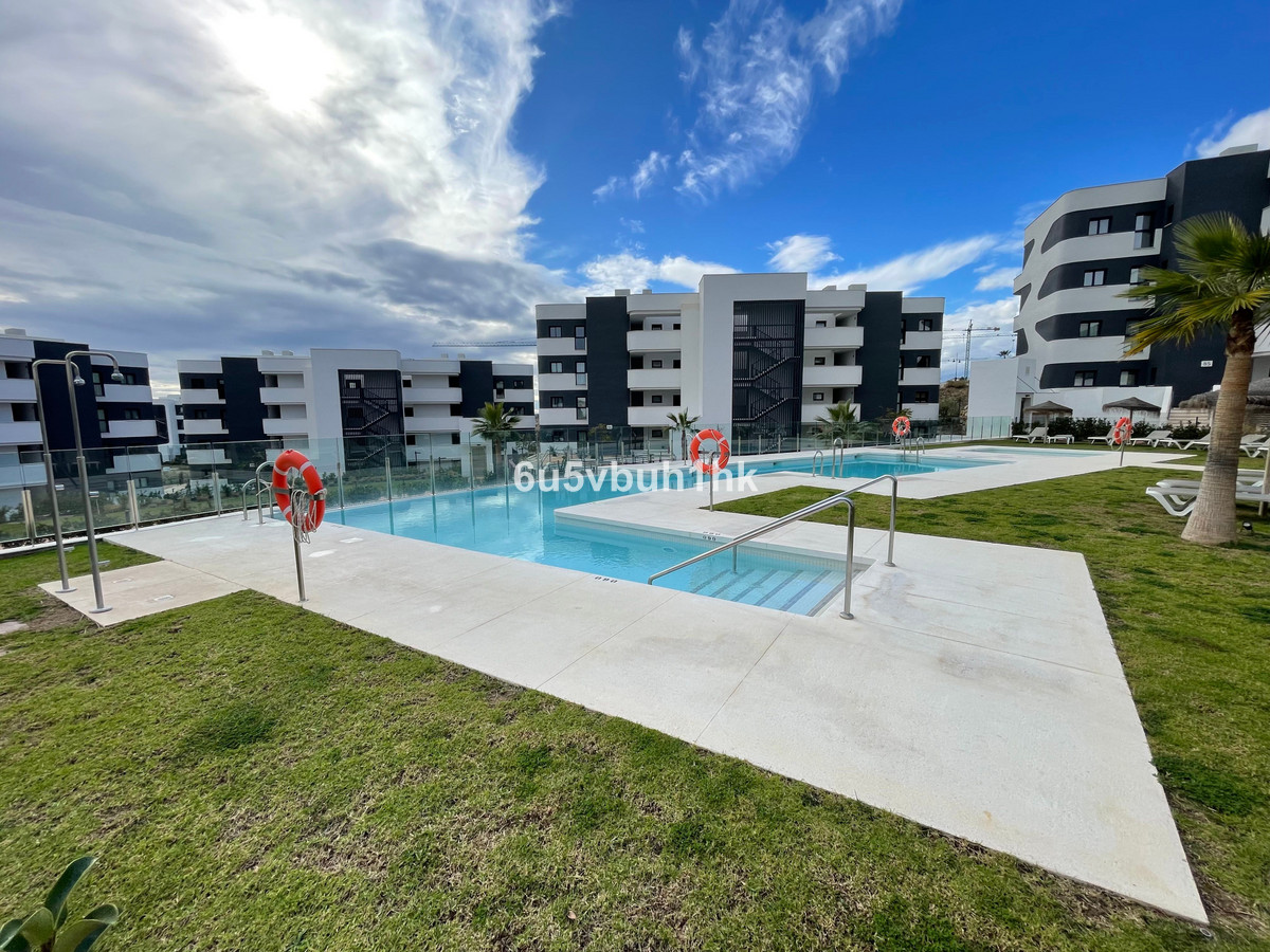 2 Bed Apartment for sale in Fuengirola Costa Del Sol, Málaga, Spain
