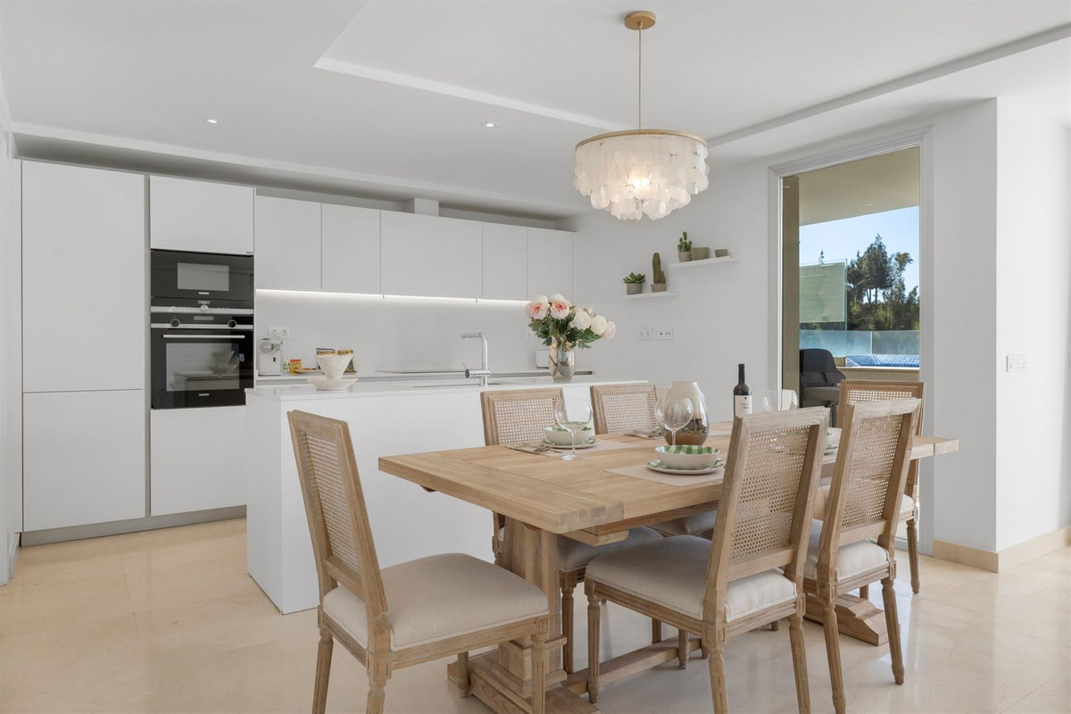 2 Bed Apartment for sale in Nueva Andalucía Costa Del Sol, Málaga, Spain