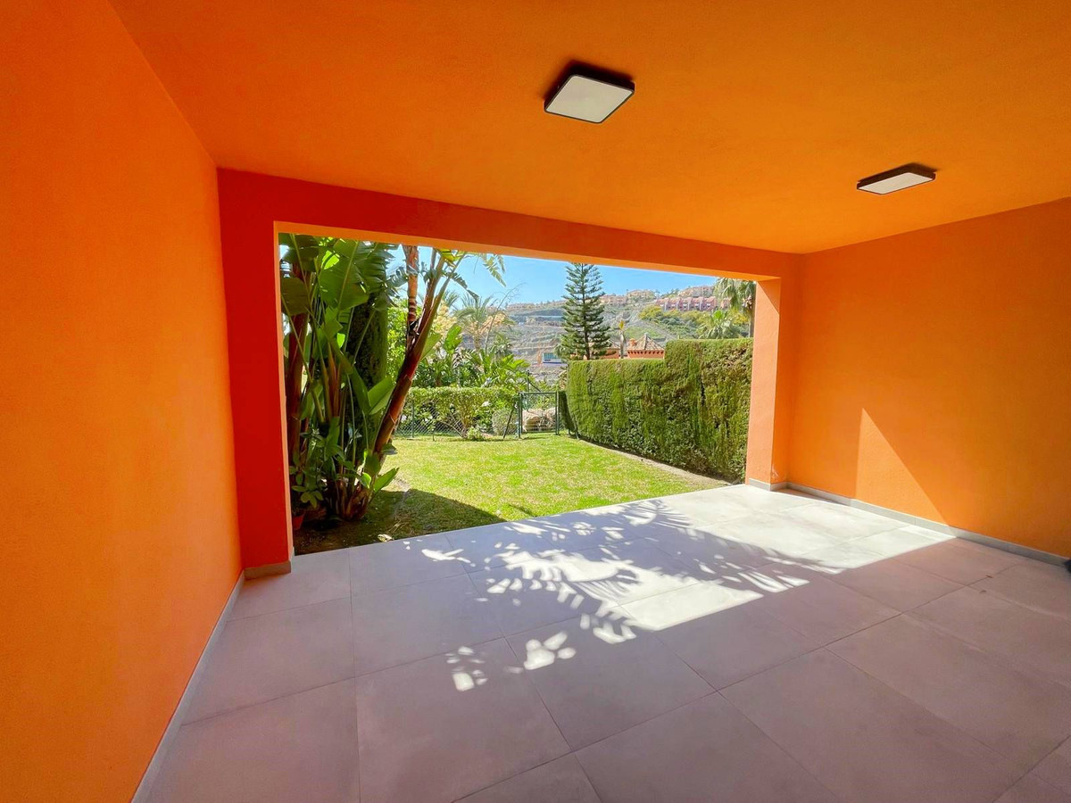 3 Bed Townhouse for sale in El Paraiso Costa Del Sol, Málaga, Spain