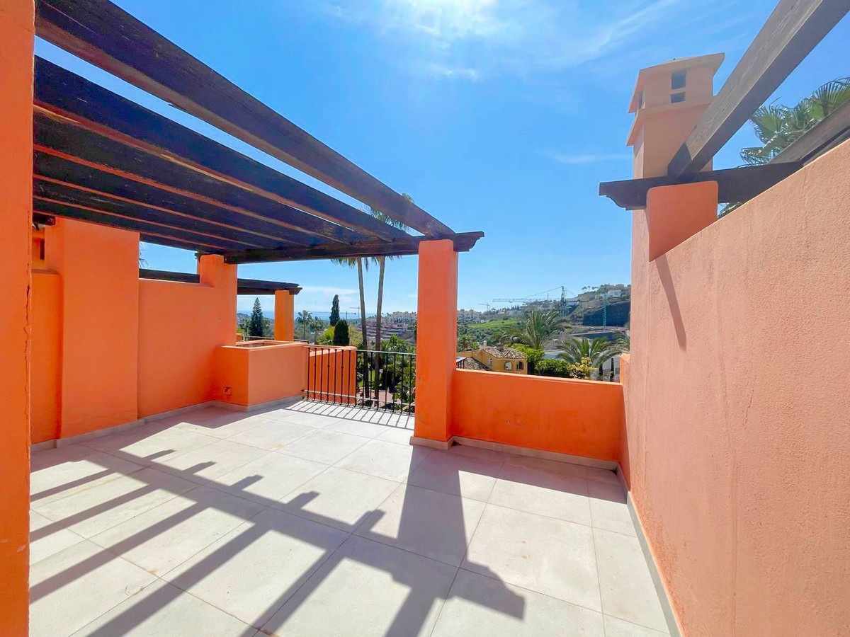 3 Bed Townhouse for sale in El Paraiso Costa Del Sol, Málaga, Spain