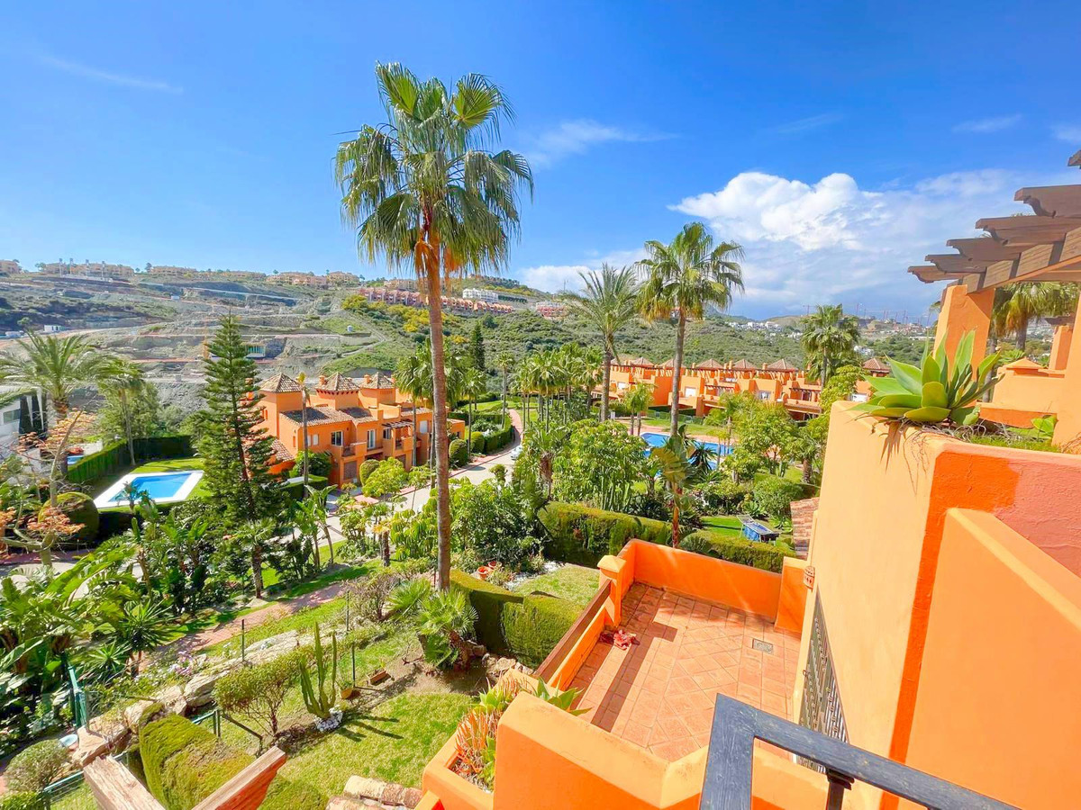 3 Bed Townhouse for sale in El Paraiso Costa Del Sol, Málaga, Spain