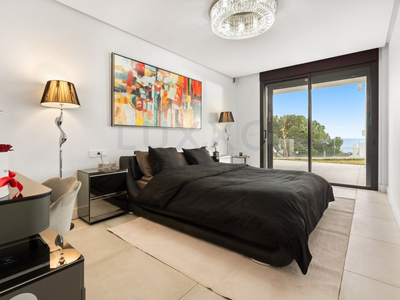 3 Bed Apartment for sale in Marbella Costa Del Sol, Málaga, Spain