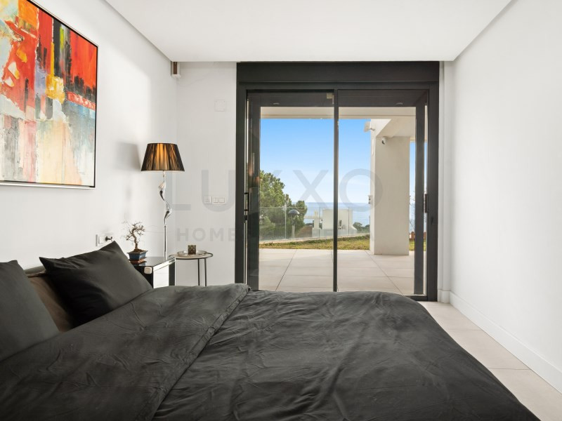 3 Bed Apartment for sale in Marbella Costa Del Sol, Málaga, Spain