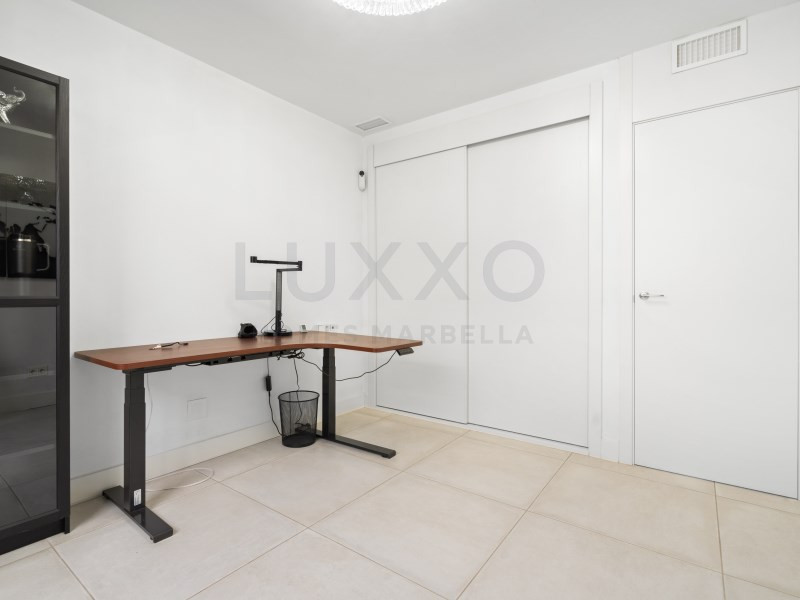 3 Bed Apartment for sale in Marbella Costa Del Sol, Málaga, Spain