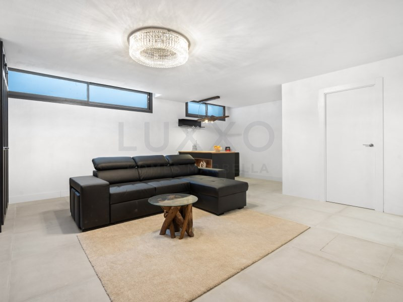 3 Bed Apartment for sale in Marbella Costa Del Sol, Málaga, Spain