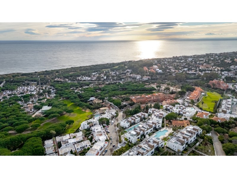3 Bed Apartment for sale in Marbella Costa Del Sol, Málaga, Spain