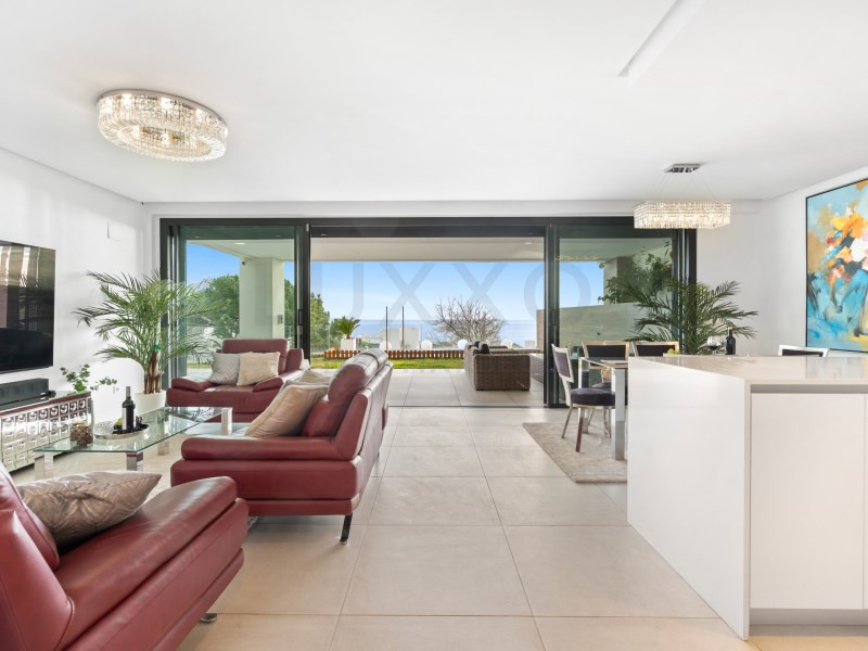 3 Bed Apartment for sale in Marbella Costa Del Sol, Málaga, Spain