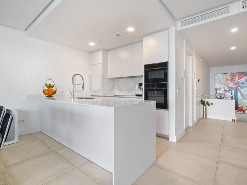3 Bed Apartment for sale in Marbella Costa Del Sol, Málaga, Spain