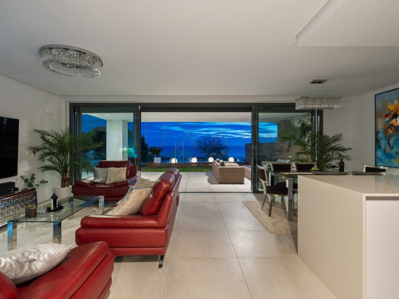 3 Bed Apartment for sale in Marbella Costa Del Sol, Málaga, Spain