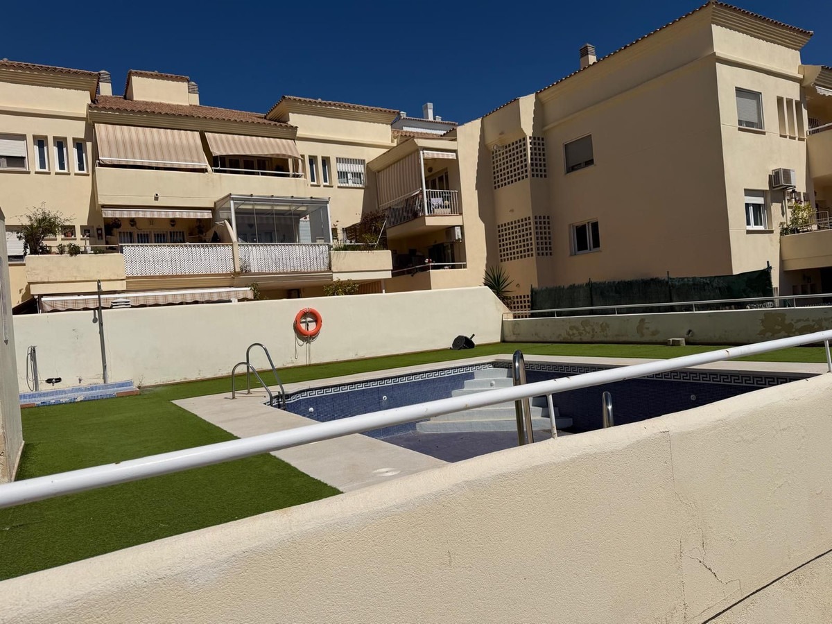 2 Bed Apartment for sale in Torreblanca Costa Del Sol, Málaga, Spain