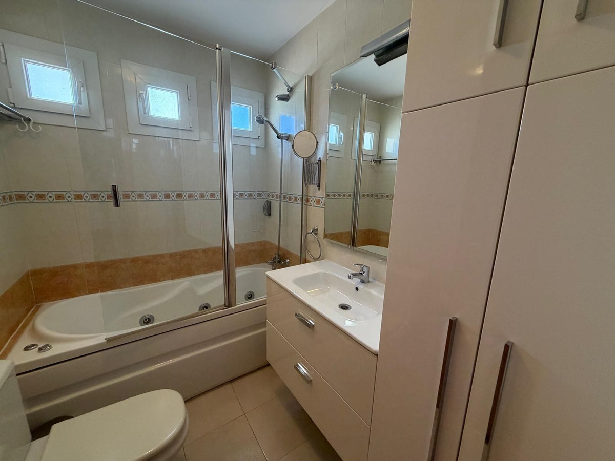 2 Bed Apartment for sale in Torreblanca Costa Del Sol, Málaga, Spain