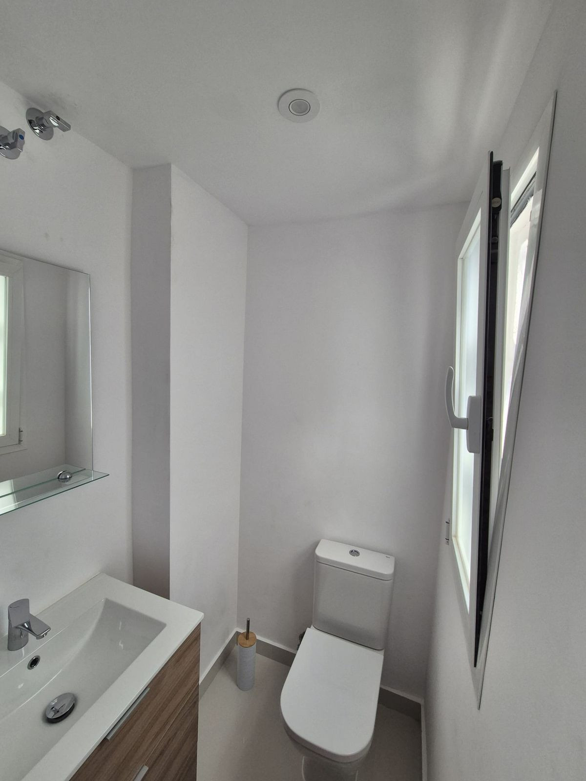 3 Bed Apartment for sale in Los Boliches Costa Del Sol, Málaga, Spain