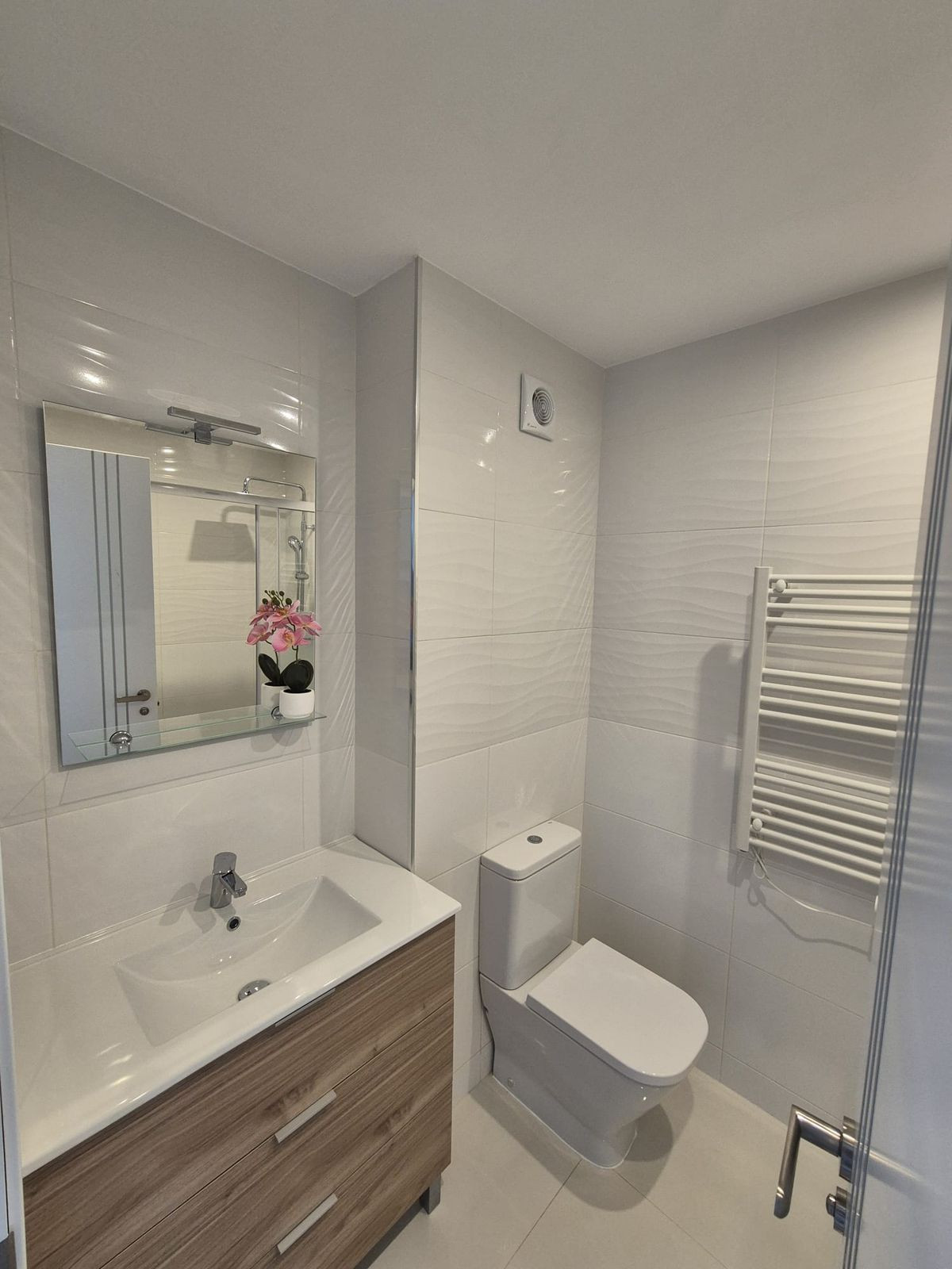 3 Bed Apartment for sale in Los Boliches Costa Del Sol, Málaga, Spain