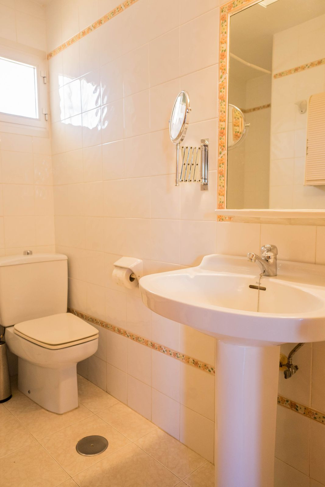 2 Bed Apartment for sale in Fuengirola Costa Del Sol, Málaga, Spain