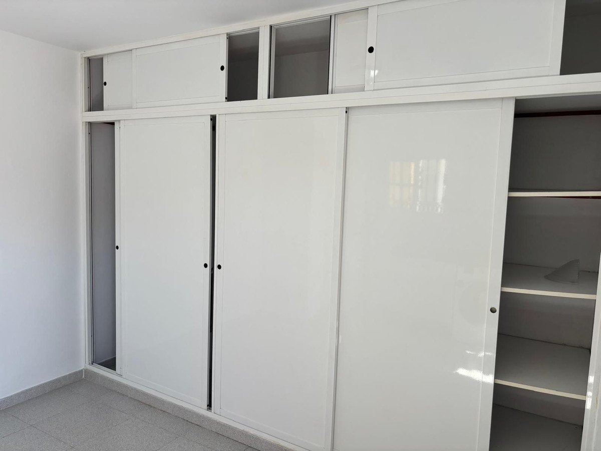 2 Bed Townhouse for sale in Estepona Costa Del Sol, Málaga, Spain