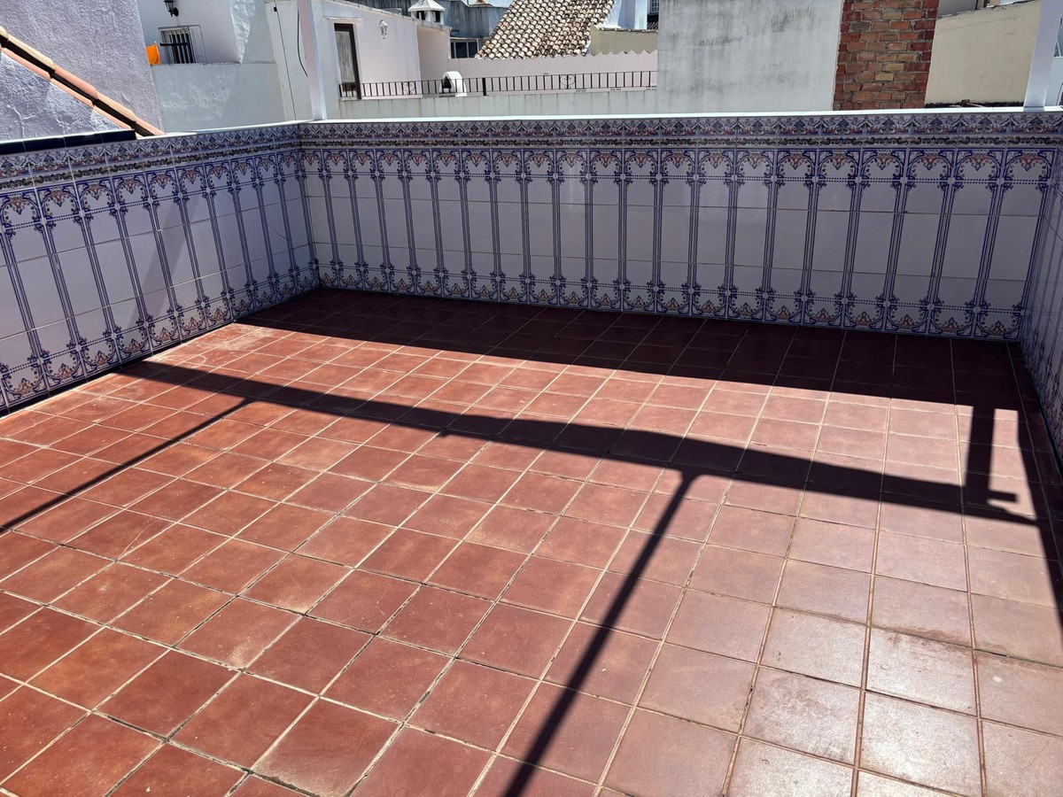 2 Bed Townhouse for sale in Estepona Costa Del Sol, Málaga, Spain